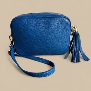 NWOT Uno Alla Volta Blue Leather Crossbody Purse Gold Hardware, Made in Italy